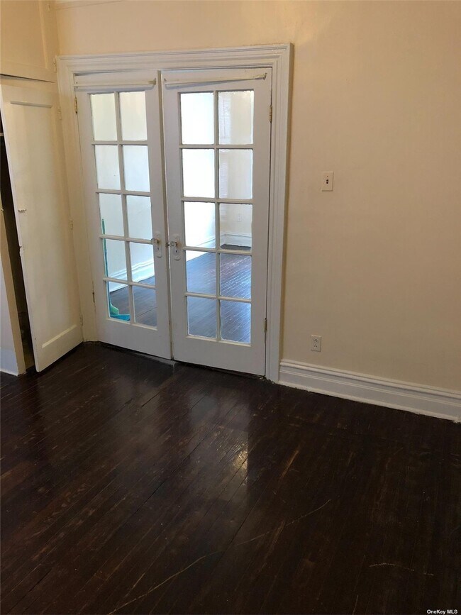 Foto del edificio - 35-14 30th Ave.