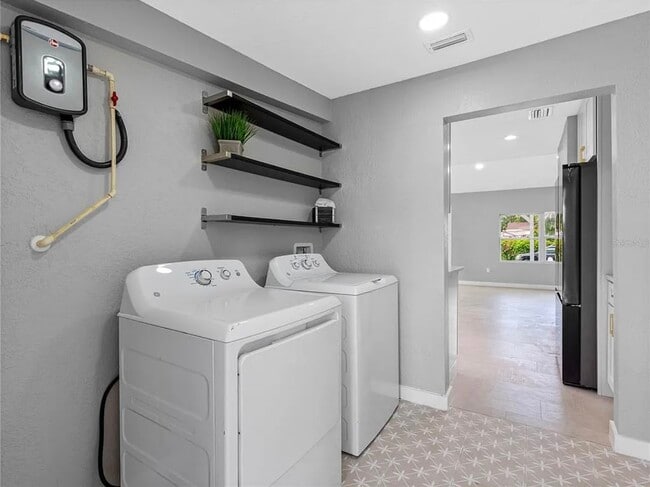 Photo - 2012 Flagler St House