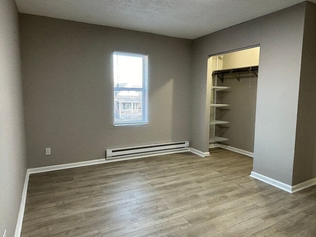 Building Photo - 1338 Barth Ave