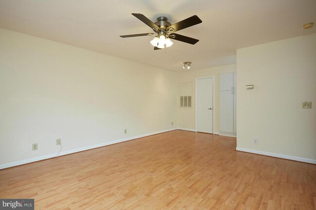 Building Photo - 10807 Hampton Mill Terrace