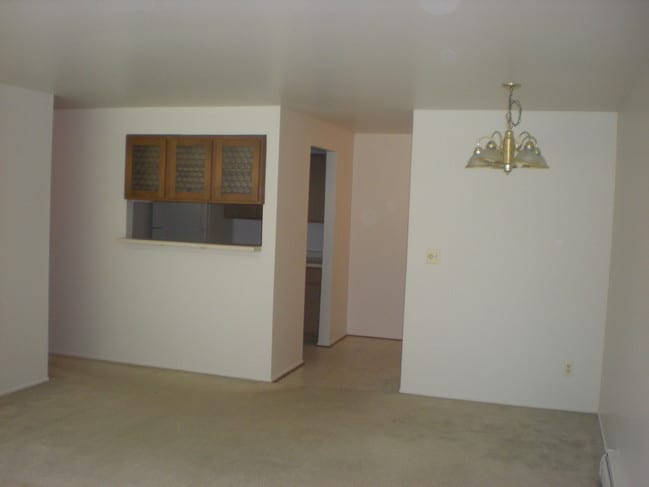 Building Photo - 9081 Wayne Rd