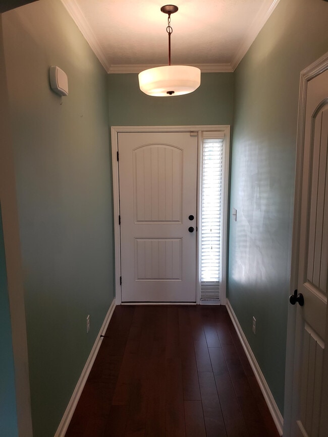 Building Photo - 3237 Alexandria Dr