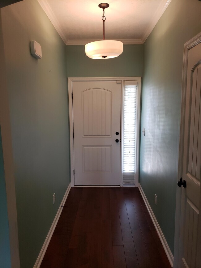 Foto del edificio - 3237 Alexandria Dr