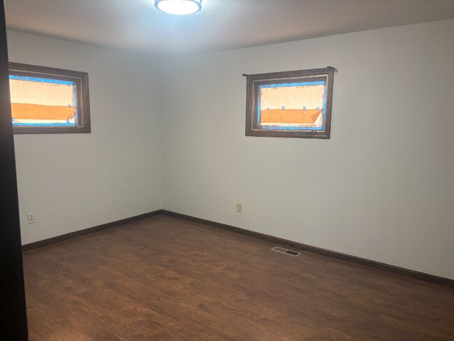 Foto del edificio - 694 E 400 Hwy