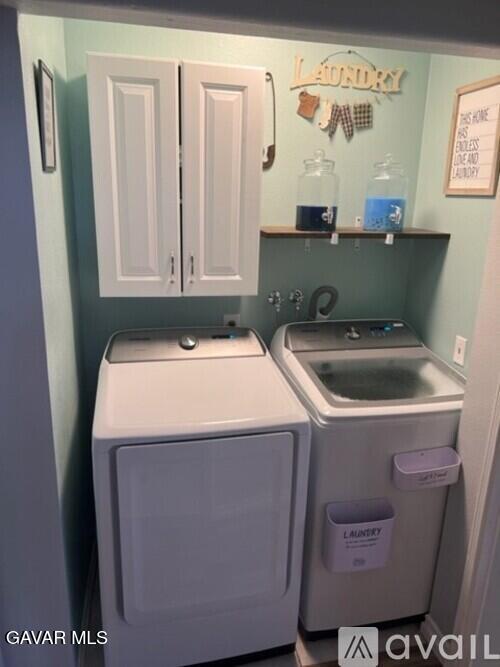 Foto del edificio - 3516 Emerald Ct