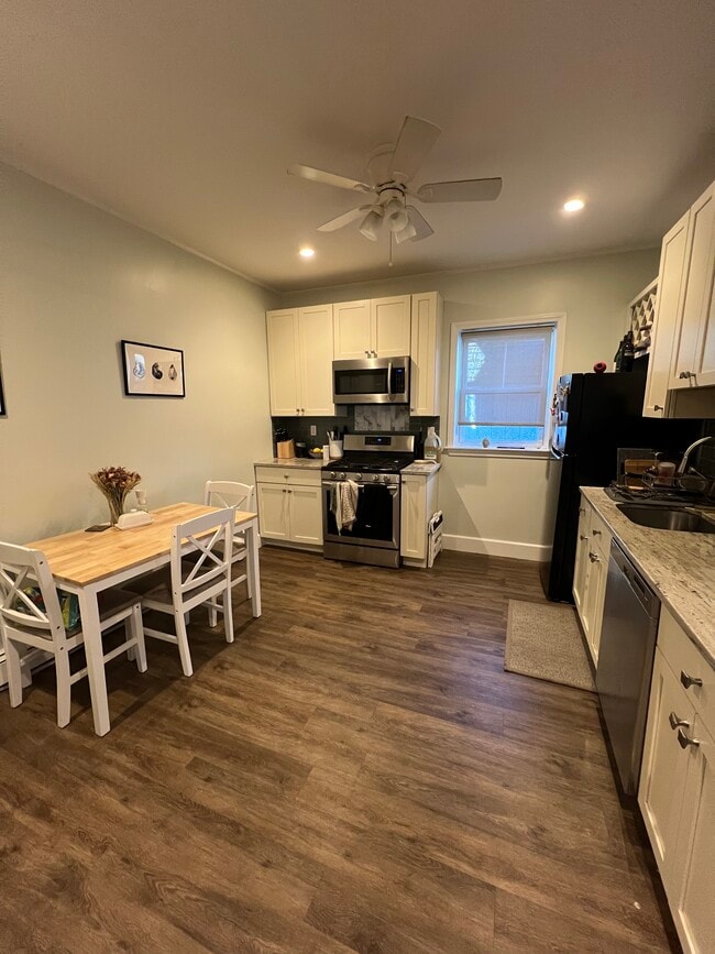 Building Photo - 90 Park Ave