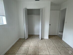 Building Photo - 4420 NW 60th St
