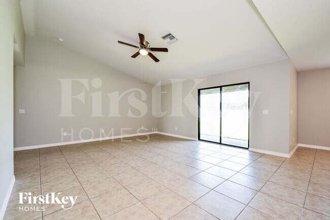 Foto del edificio - 1709 SW 32nd St