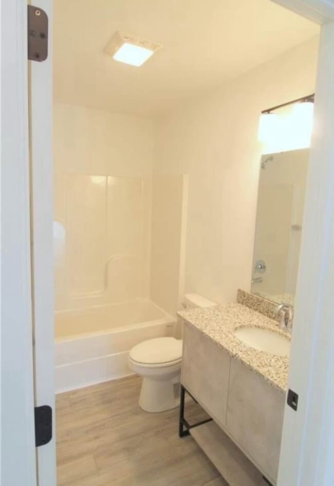 Foto del edificio - 811 Arctic Ave