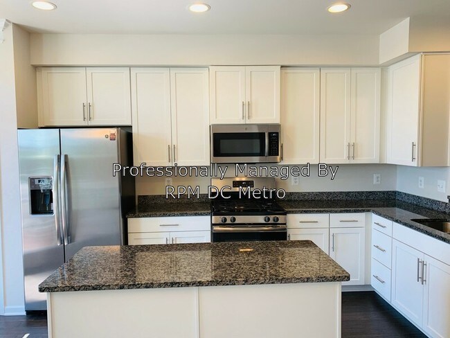 Building Photo - 1113 Trenton Pl SE