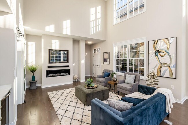 Building Photo - 100 Normandy Ave