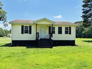 Building Photo - 847 Skipwith Rd