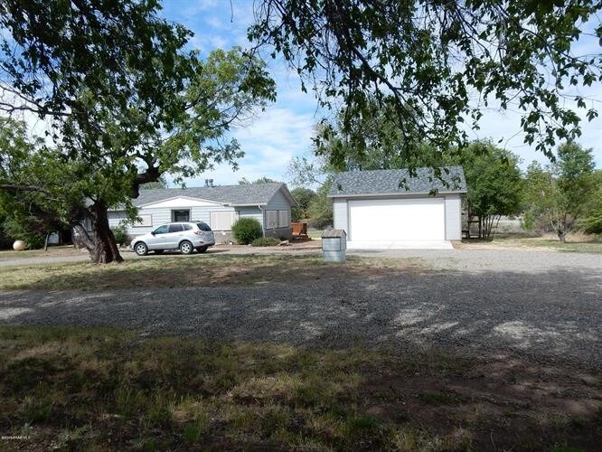 Primary Photo - 6527 N Williamson Valley Rd