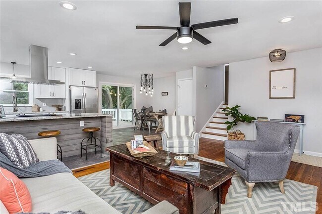 Foto del edificio - Room in 5 Bedroom Home at Shenandoah Rd
