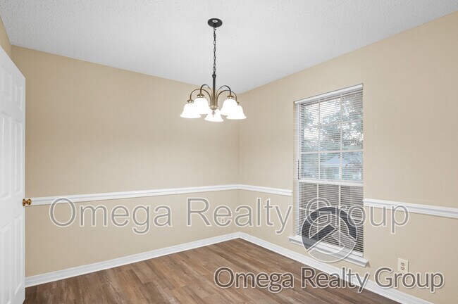 Foto del edificio - 1230 Richmond Ct