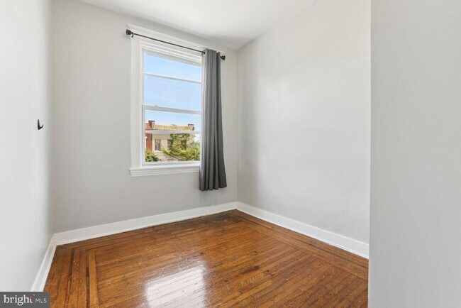 Building Photo - 4408 Towanda Ave