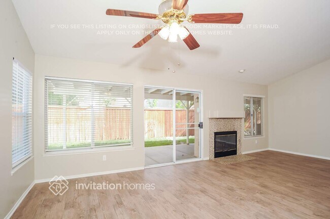 Foto del edificio - 42418 Coronet Ct