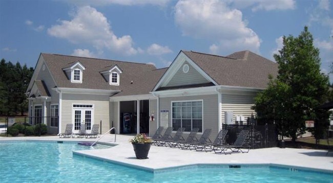 Pool and Clubhouse - Cambridge Downs
