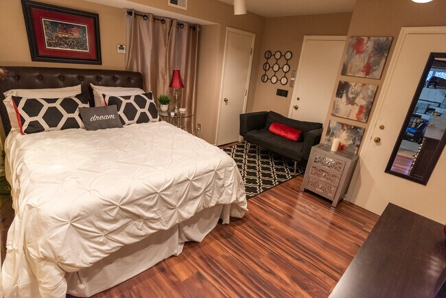 Foto del edificio - 511 Paul St