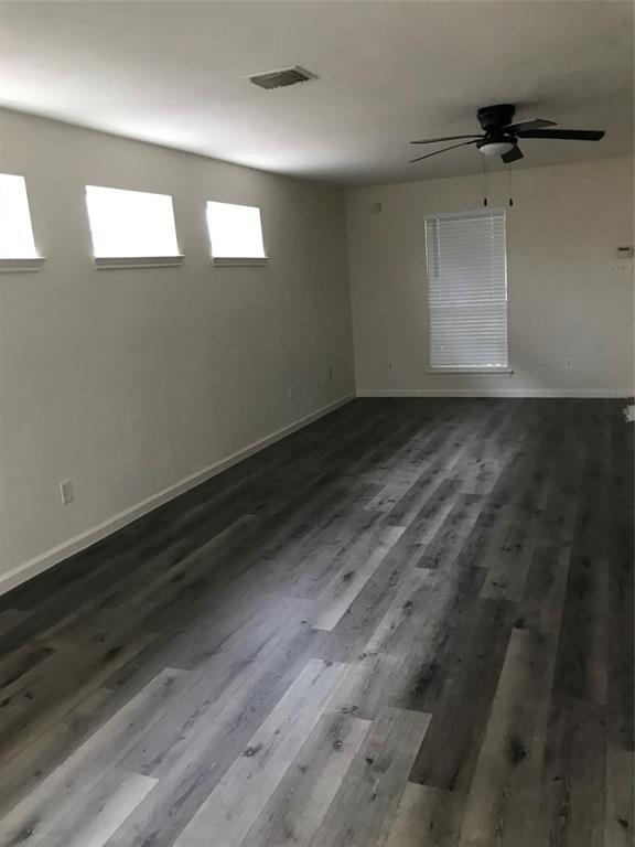 Foto del edificio - 13907 Fraser Lake Ln