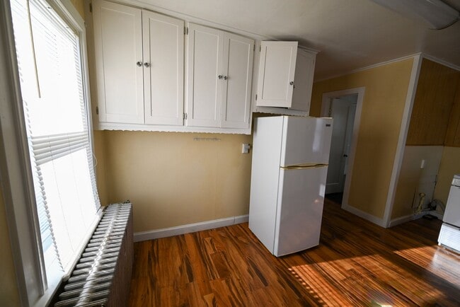 Building Photo - 1830 Superior Ave - Duplex