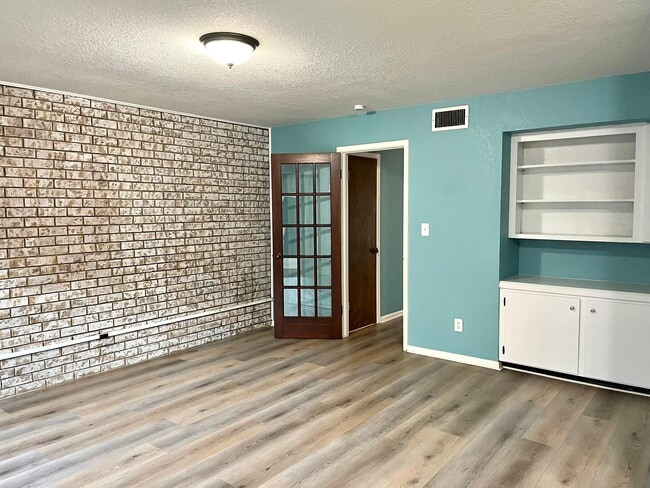 Building Photo - 70 Chervil Common