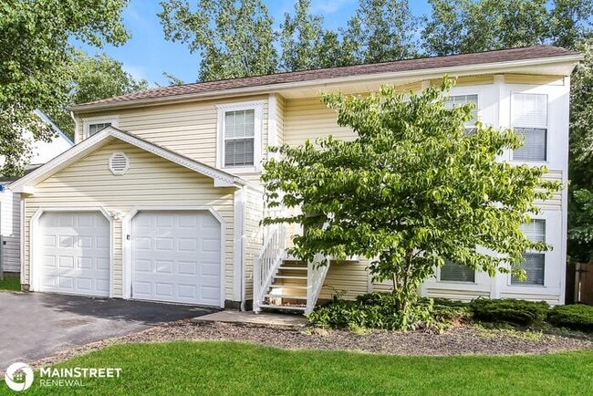 Building Photo - 469 OAK VILLAGE DR, COLUMBUS, OH 43207
