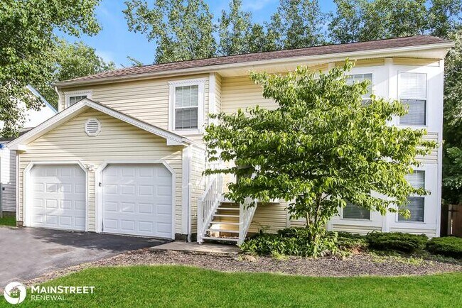 Foto del edificio - 469 OAK VILLAGE DR, COLUMBUS, OH 43207