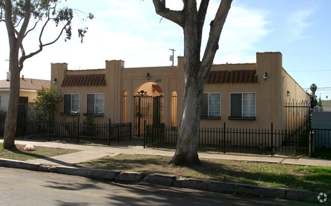 Building Photo - 1515-1517 N Stanton Pl