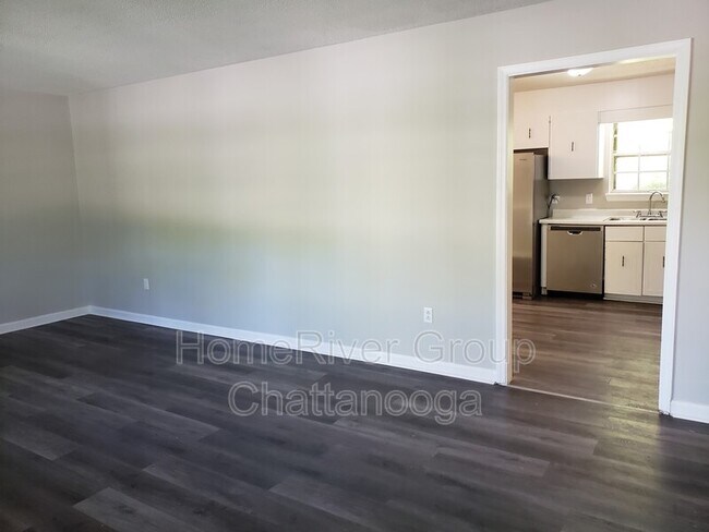 Foto del edificio - 218 Townsend Cir