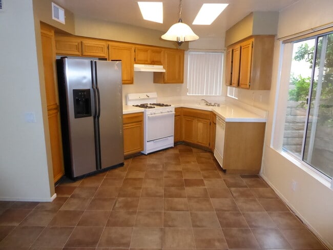 Building Photo - Spacious 3-Bedroom Home with Community Poo...