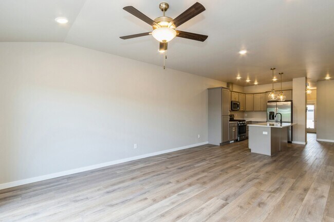 Foto del edificio - 1025 Switchgrass Ln