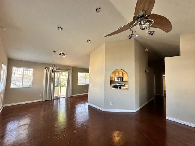 Building Photo - 678 Dockery Pl