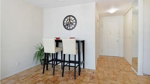 Foto del edificio - 205 E 58th St