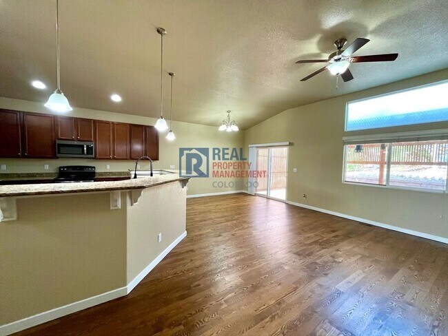 Building Photo - 7464 Bonterra Ln
