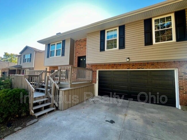 Building Photo - 2600 Saybrooke Dr