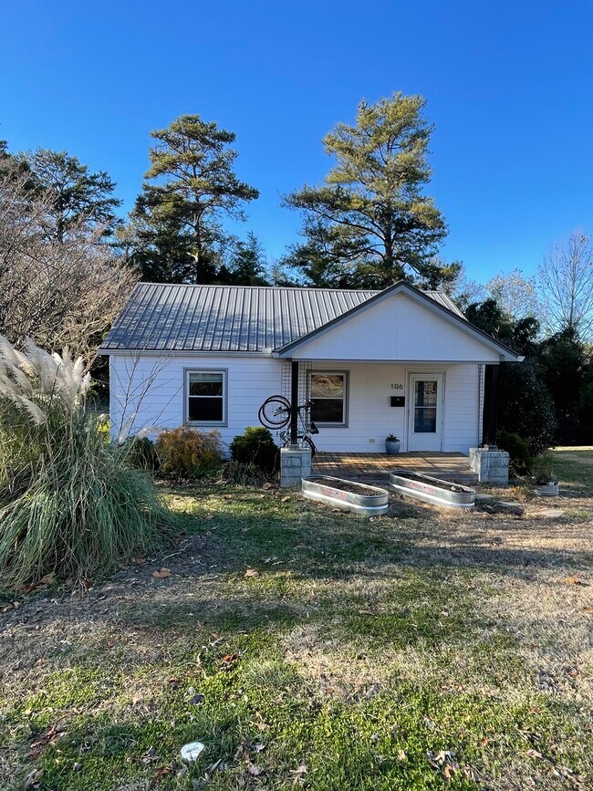 House Front - 106 Plainview Ave