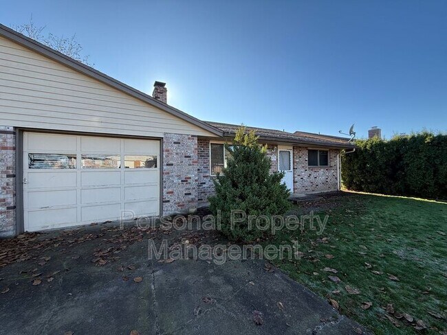 Foto del edificio - 16121 SE 3rd St
