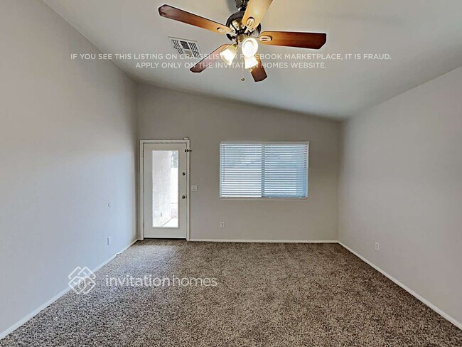 Foto del edificio - 838 Mountain View Rd