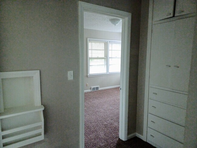 Foto del edificio - Cozy 3 bedroom, 1 bath home on Northeast side