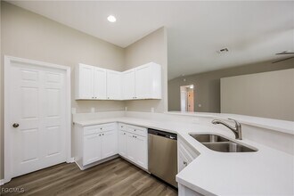 Building Photo - 3607 75th St W