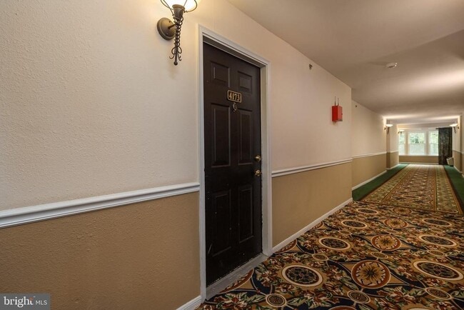 Foto del edificio - 3309 Wyndham Cir