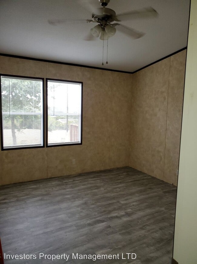 Building Photo - 3 br, 2 bath House - 1051 Tamarack Shores