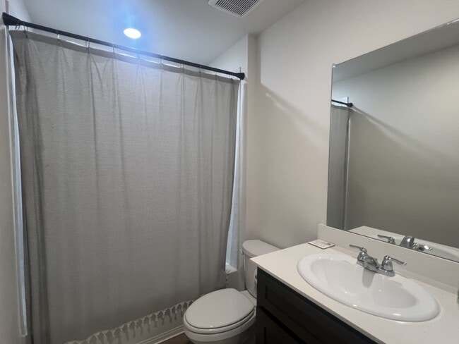 Foto del edificio - 153 Lacy Ln
