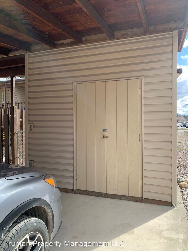 Foto del edificio - 2 br, 1.5 bath House - 624 Pine Ave
