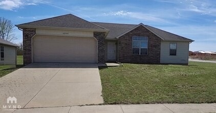 Building Photo - 4840 W Skyler Dr
