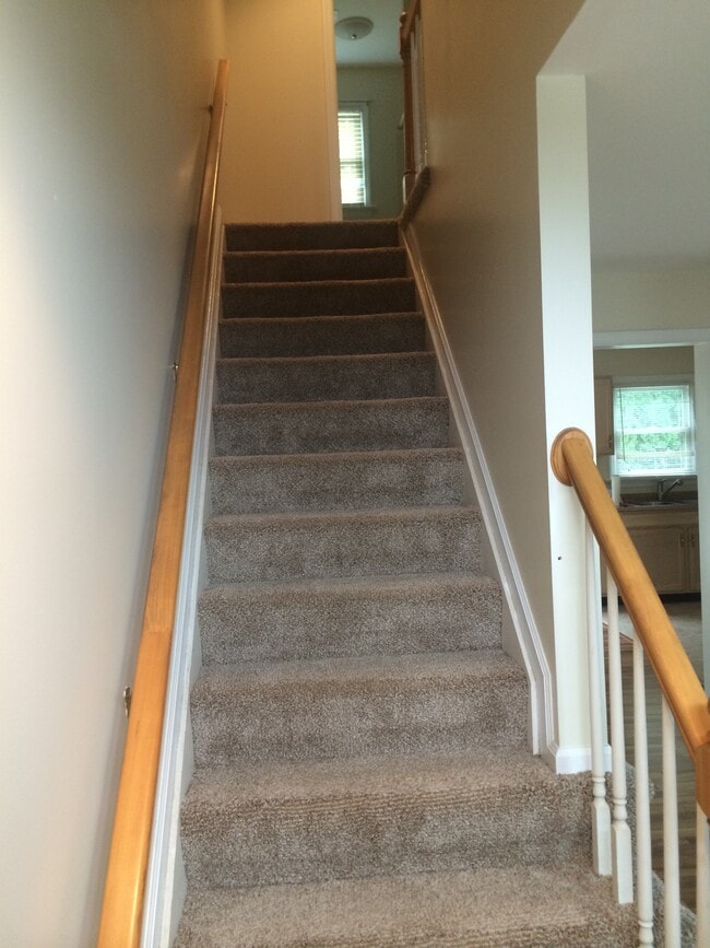 Building Photo - 1520 Tussey Ct