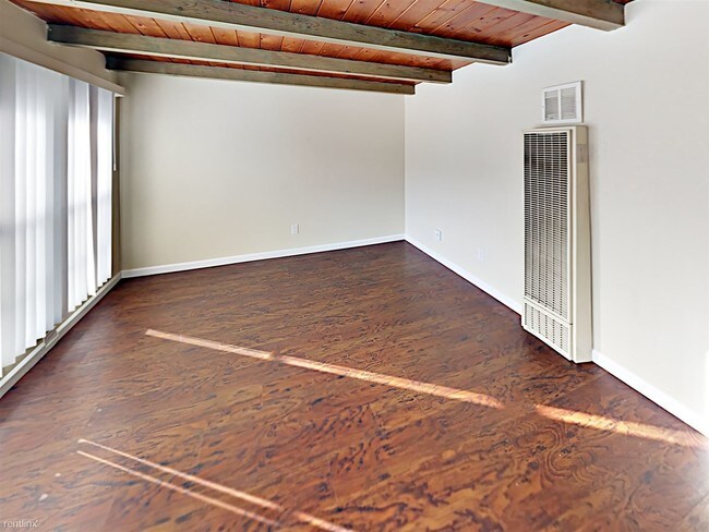 Foto del edificio - 5747 Lauretta St