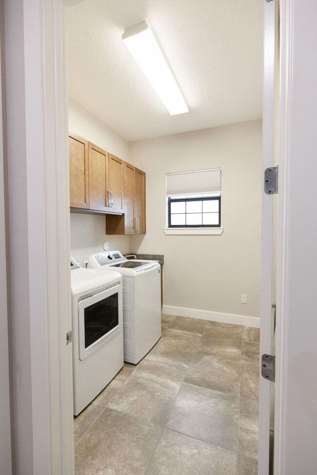 Building Photo - 2929 Gin Berry Way