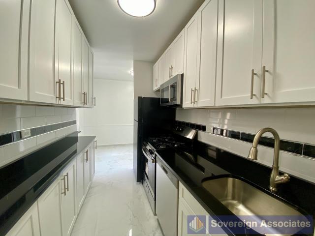 Building Photo - 1 bedroom in New York NY 10040